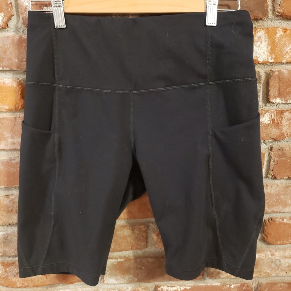 Phisockat Women's Black Biker Yoga Shorts Deep Thigh Pockets Size L